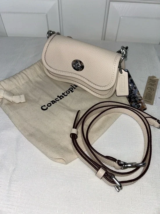 Coach Micro Wavy Dinky in Cream Pebbled Leather Crossbody with Chain Strap NWT - Picture 9 of 10